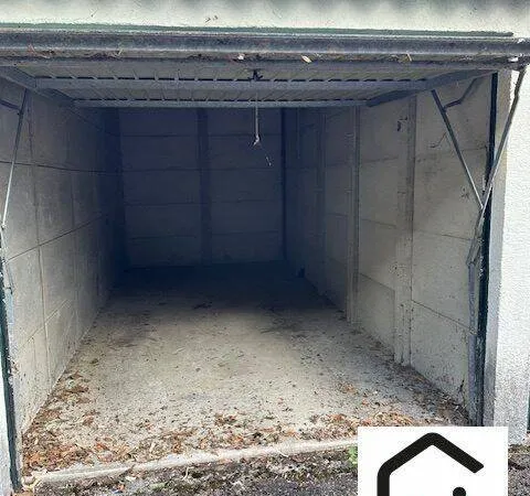 Stationnement Location Nemours   81€