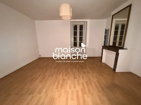 À LOUER - Appartement T2 de 49,02 m² - Proche Gare Saint-J