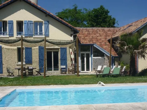 Maison 6 pièces 271 m²
