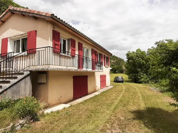 Maison 3 pièces à Bayons