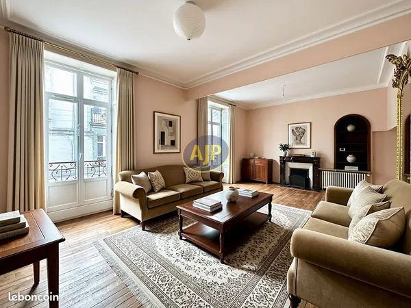 Appartement 5 pièces 172 m²