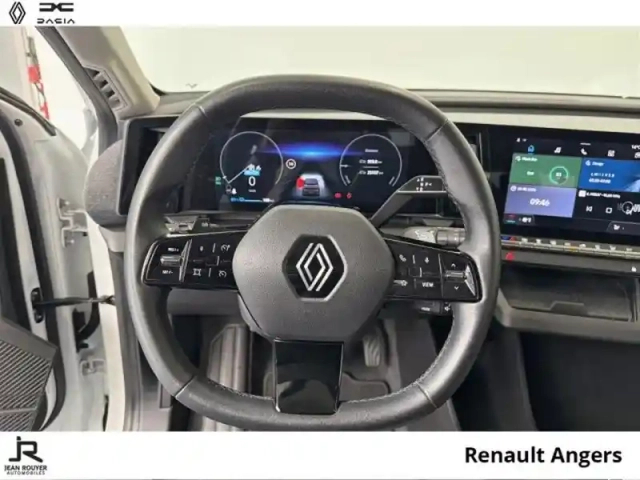 Renault Megane e-tech electric ev40 130ch equilibre standard charge — photo 12