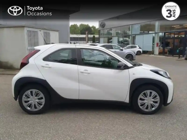 Toyota Aygo X 1.0 vvt-i 72ch dynamic my24 — photo 9