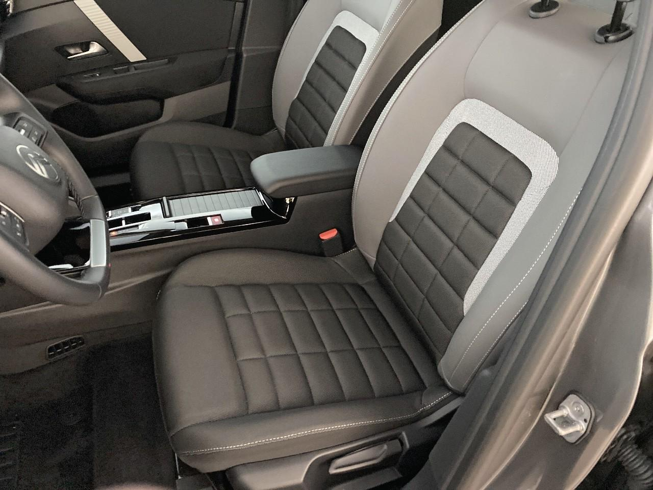 Citroën C4 hybride 145 ch e-dcs6 business — photo 9