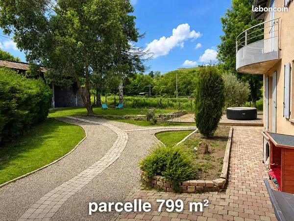 Maison 6 pièces 189 m²