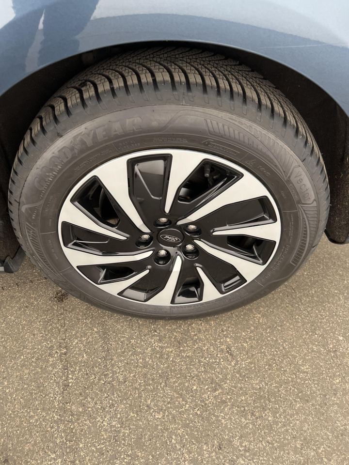 Ford Focus — photo 46