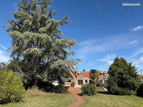 Maison 6 pièces 240 m²
