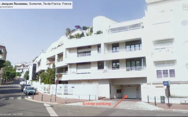 Parking moto rue Jean Jacques Rousseau