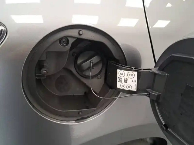 Renault Clio tce 90 — photo 20
