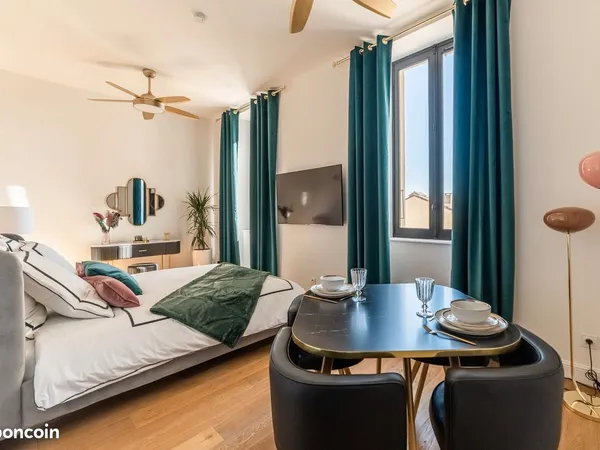 Appartement courte durée à deux pas des halles