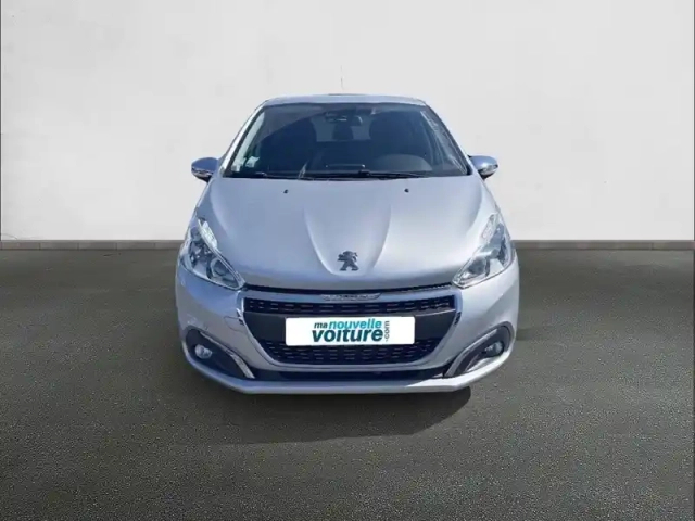Peugeot 208 puretech 110ch s&amp;s bvm6 — photo 2