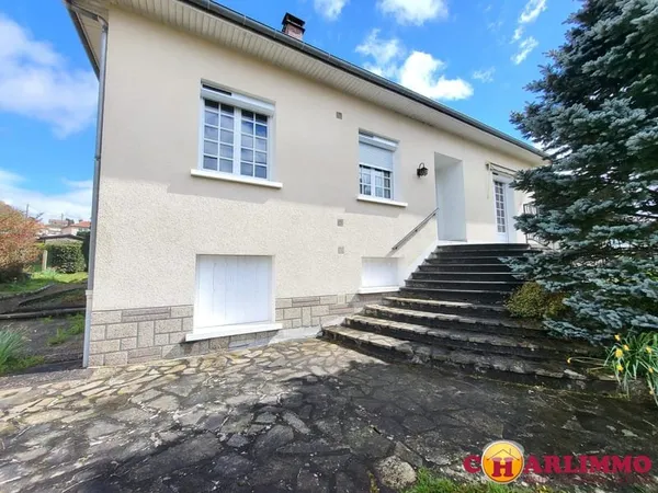 Pavillon traditionnel sur sous-sol