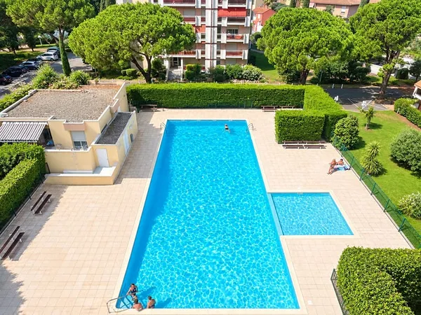 Grand T2 - 51 m²- Résidence avec piscine - Dernier étage