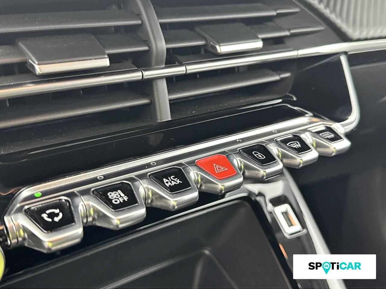 Peugeot 2008 1.2 puretech 130ch s&s active pack eat8 — photo 15