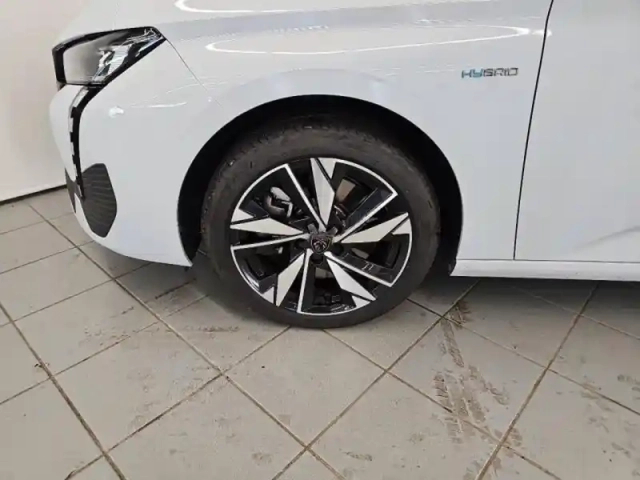 Peugeot 308 phev 180ch active pack e-eat8 — photo 9