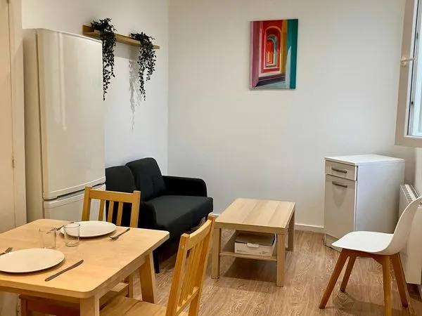 T2 duplex meublé 29 m² - refait à neuf - centre Douai - calme et lumineux