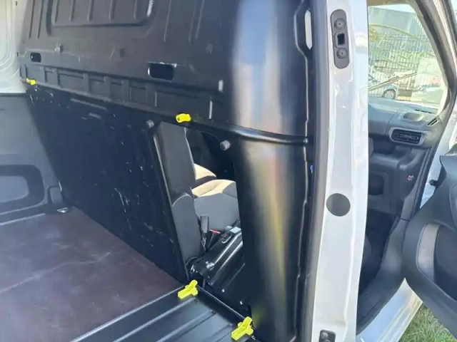 Toyota Proace city medium 110 vvt-i dynamic mc23 — photo 7