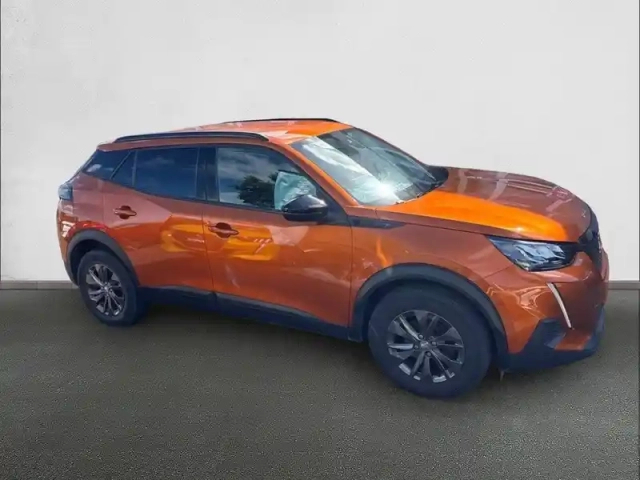 Peugeot 2008 puretech 100 s&amp;s bvm6 — photo 4