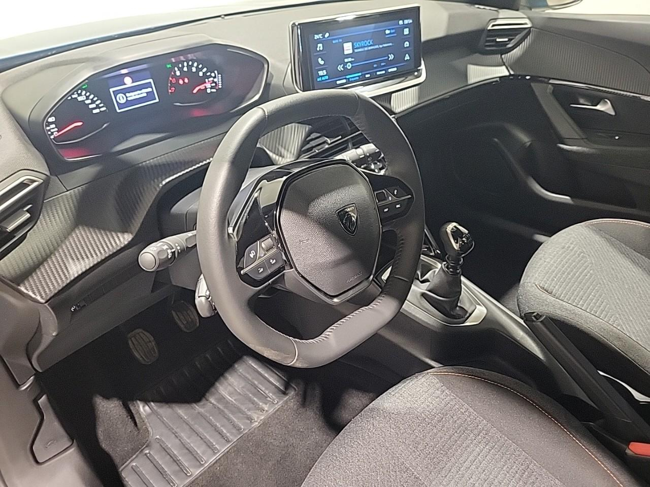 Peugeot 2008 100 s&s bvm6 style — photo 9