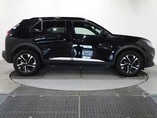 Peugeot 2008 1.2 puretech 130ch s&amp;s gt — photo 4