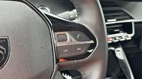 Peugeot 208 1.2 PureTech 100ch S&S Active — photo 17
