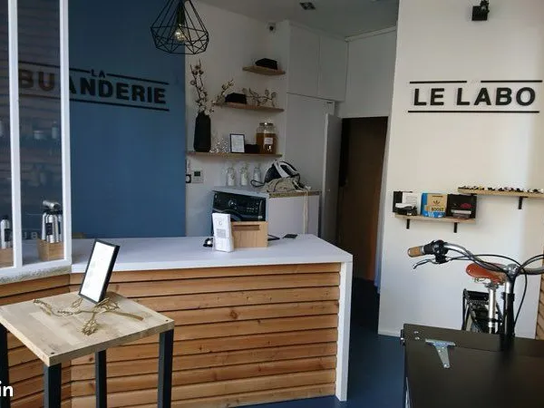 Local commercial / murs commerciaux