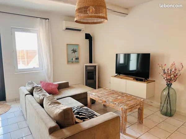 Maison meublée 75 m² avec cour clôturée et borne électrique HORS CHARGES