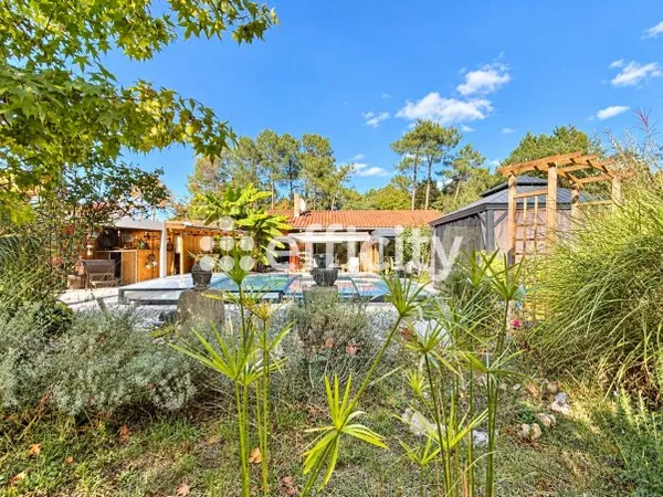 Maison 8 pièces 140 m²
