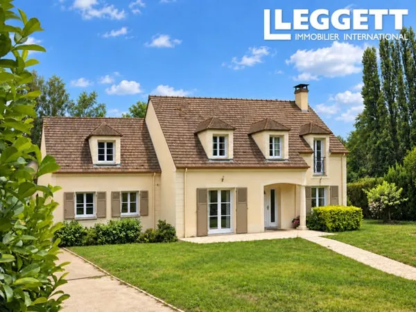 Maison 2007, 8P, 200 m², dépendance 90m², terrain de 2 600 m². Calme et nature. Proche RER D et A6