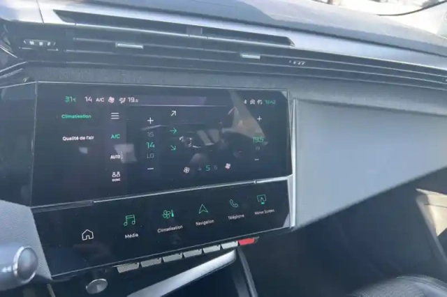Peugeot 308 puretech 130ch s&amp;s bvm6 — photo 16