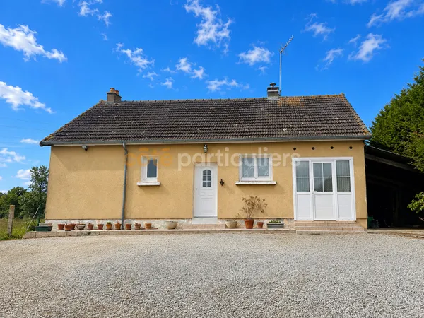 Maison à rénover avec grand terrain .