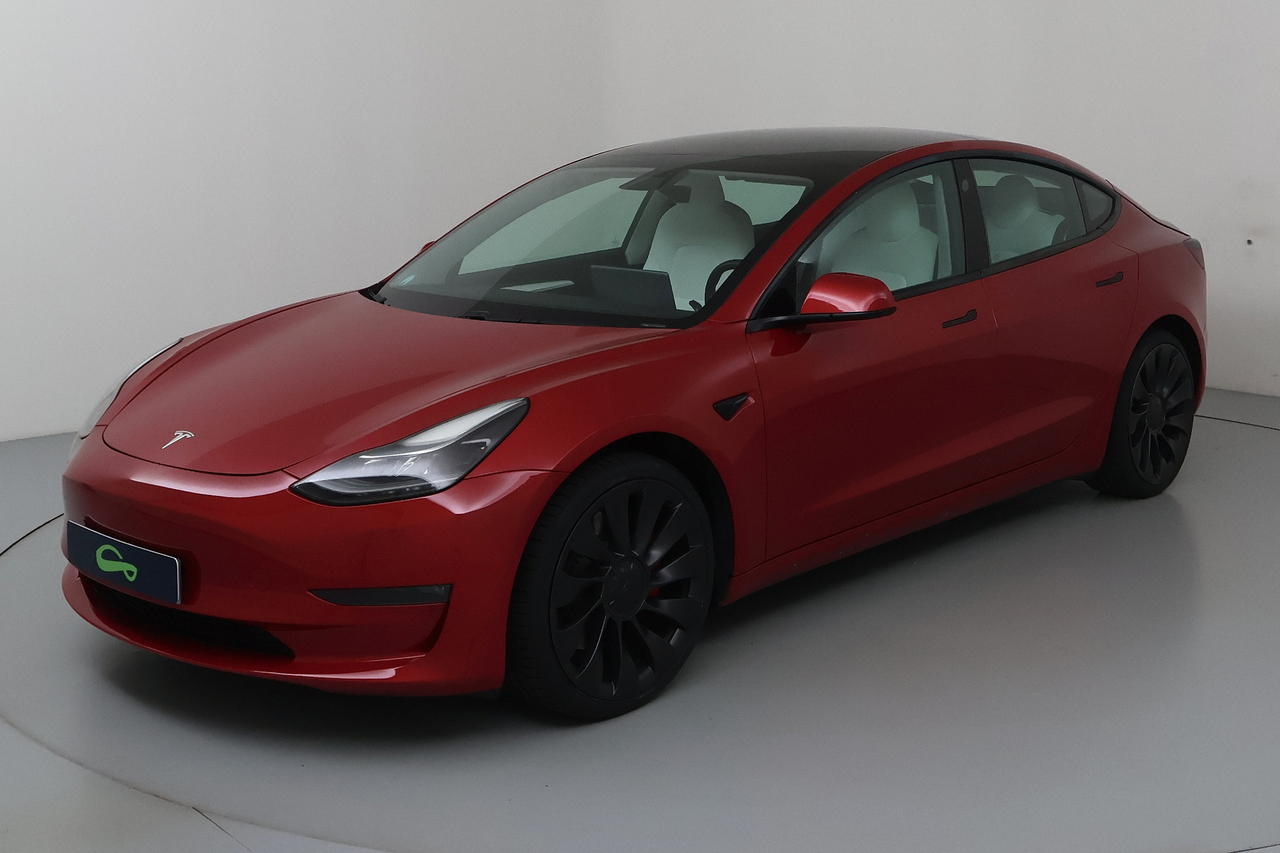 Tesla MODEL 3 — photo 1