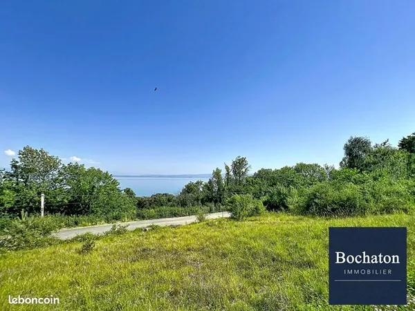 Terrain 1 810 m² Publier