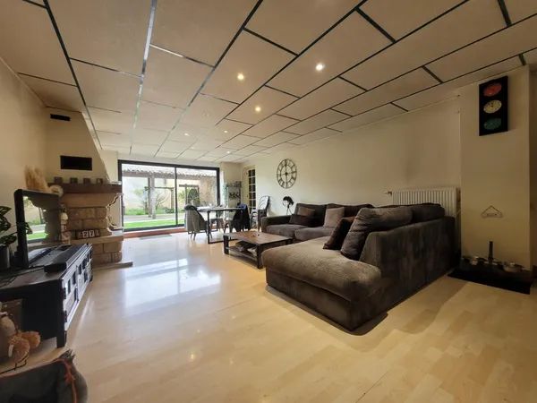 MAISON 4 PIÈCES 190 m2