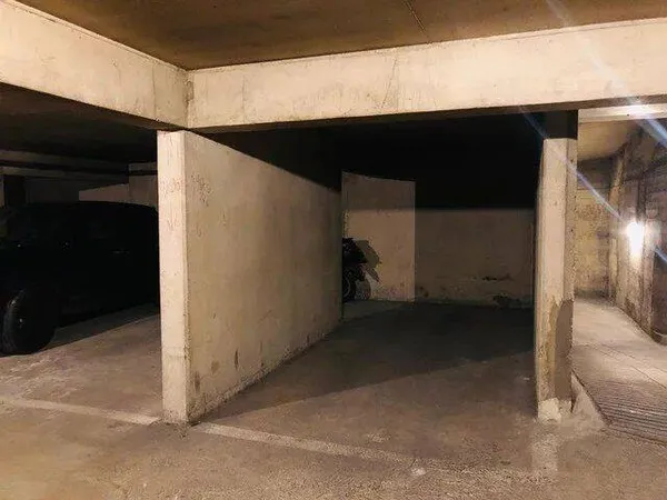 Parking 11 m²