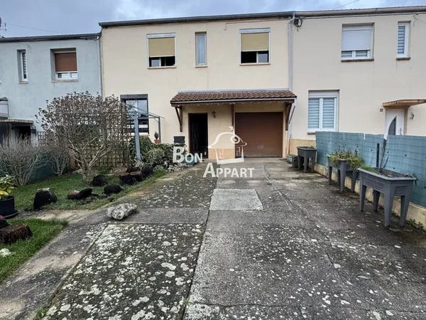 FAMECK MAISON AU CALME AVEC JARDIN