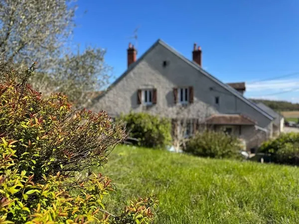 Maison 5 pièces 145 m²