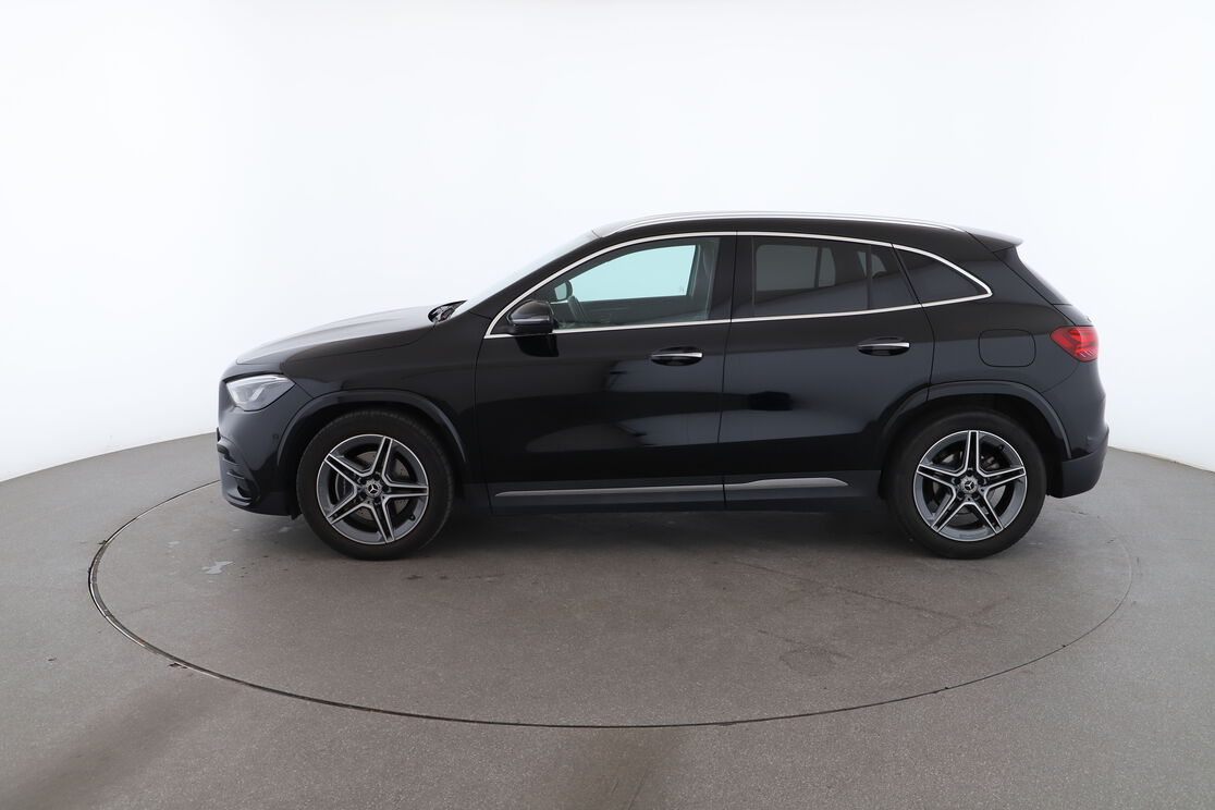 Mercedes-Benz GLA 200 d AMG Line DCT — photo 2