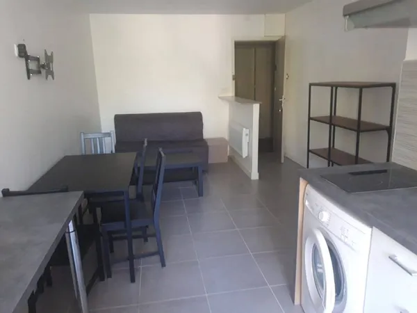 Studio 1 pièce 21 m²