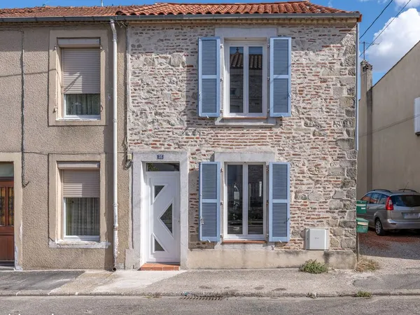 Maison à louer - Spacieuse et lumineuse 2 Chambres