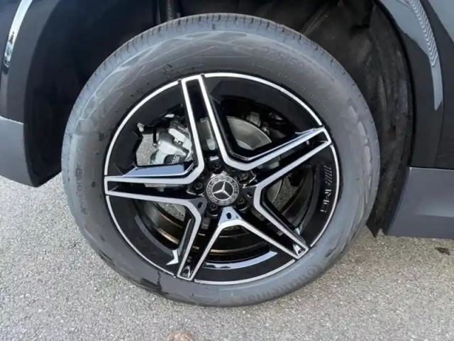 Mercedes Gla 200 d amg line — photo 9
