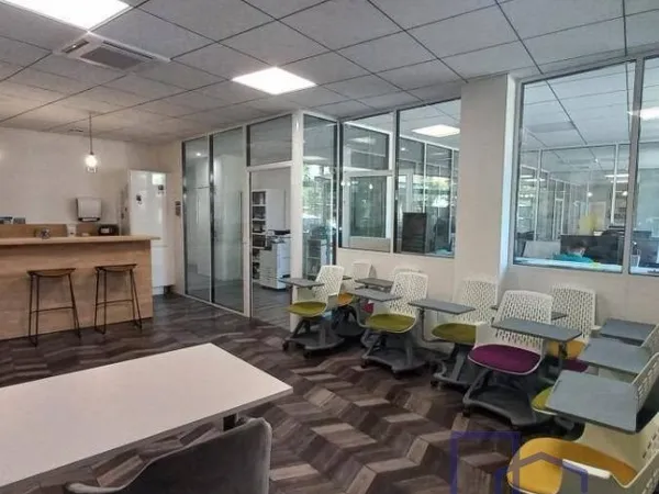 Très beaux bureaux Veauche