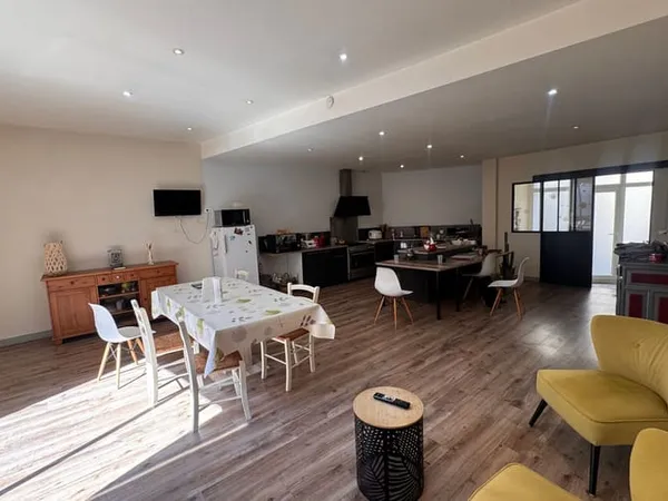 Maison 6 pièces 298 m²