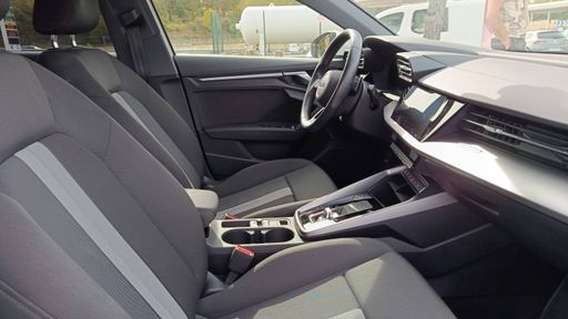 Audi A3 Berline 35 TFSi 150 Mild Hybrid S-Tronic 7 - Design – 2021 – 57091 km – Hybride essence – Boîte Automatique — photo 18