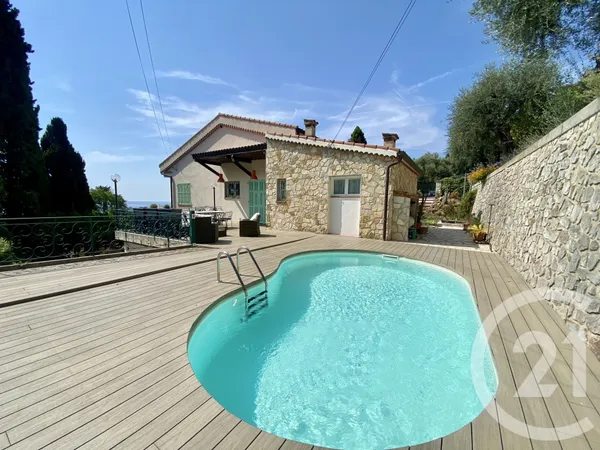 Maison 5 pièces 272 m²