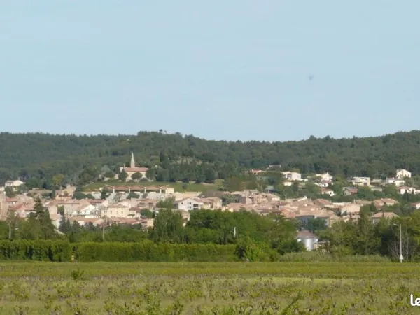 Terrain 275 m² Laudun L Ardoise