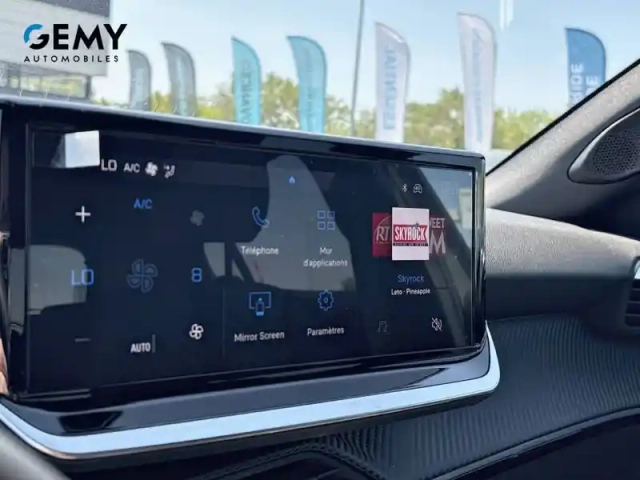 Peugeot 2008 electrique 54 kwh 156 ch — photo 18