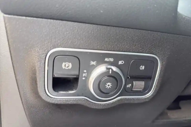 Mercedes Glb 200 7g-dct — photo 20