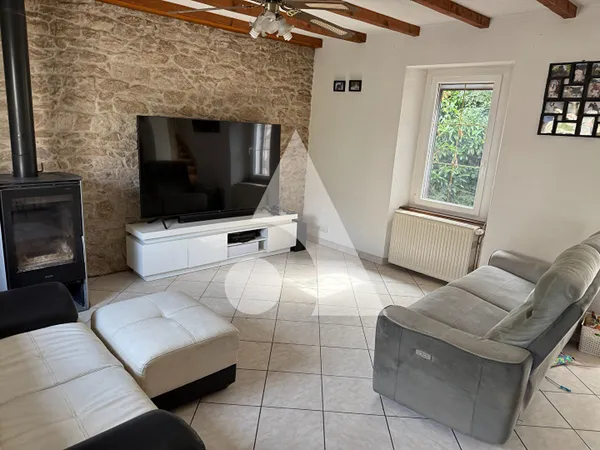 Maison Delle 4 pièce(s) 96 m2