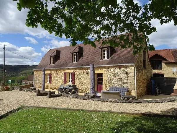 Maison 8 pièces 211 m²